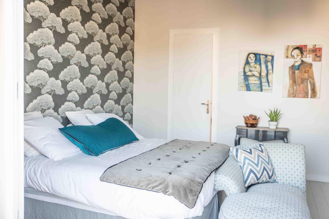 Les Ombrees Guest house *